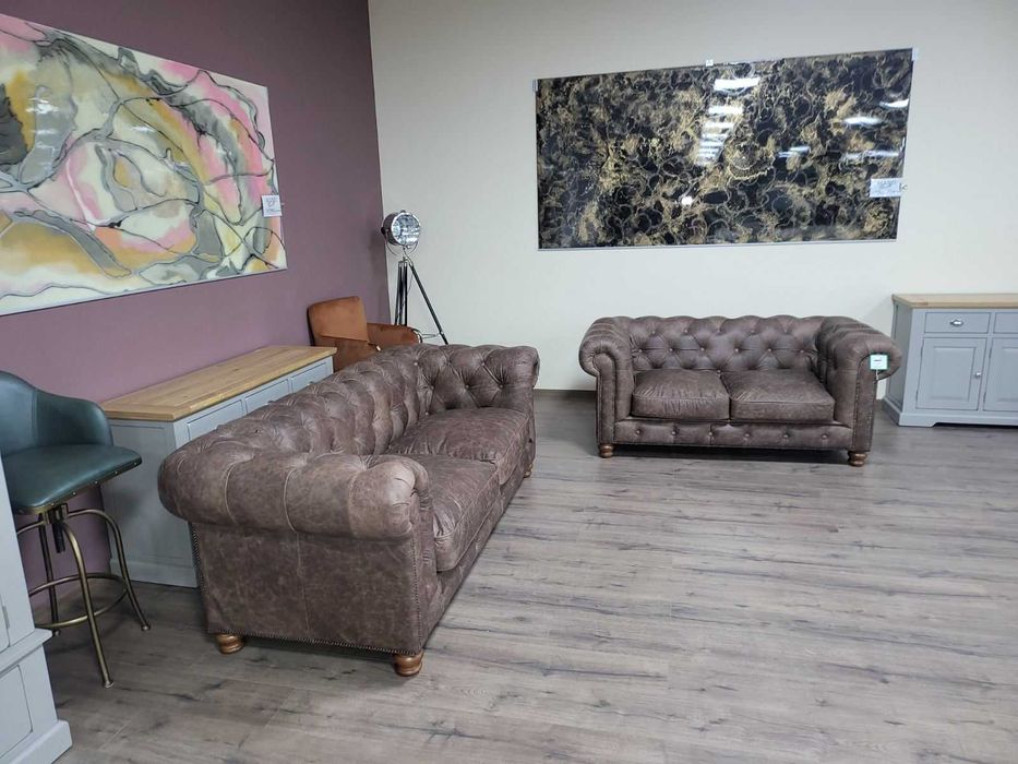 Антично кафяв кожен комплект тройка и двойка Честърфийлд