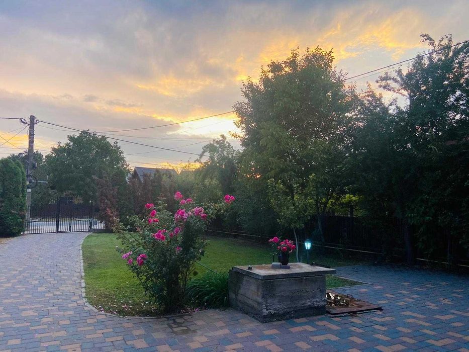 Inchiriez/Vand casa in comuna Bascov stradal la 500m de Primarie