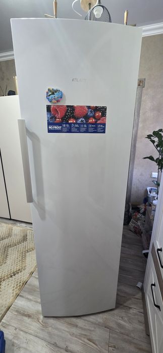 Продам морозильную камеру