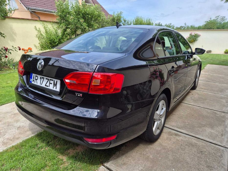 VOLKSWAGEN Jetta 2014 — imagine 4