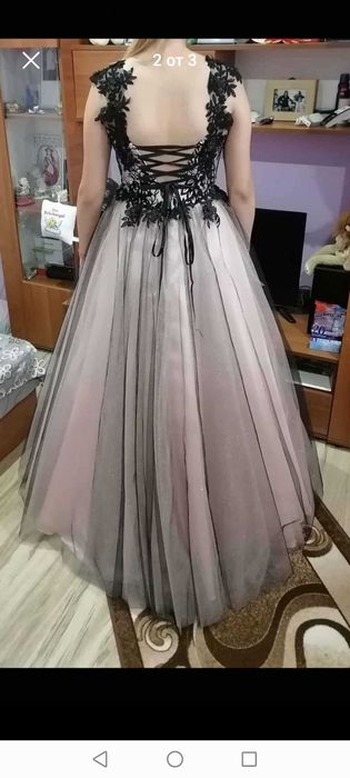 Абитуриентска рокля