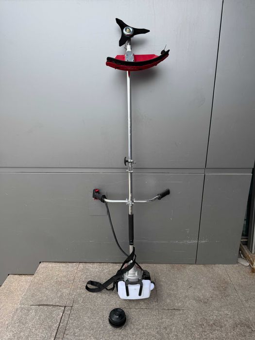 Машина за цепене на дърва 52cm 7t 2300W / Коса бензинова с нож и корда