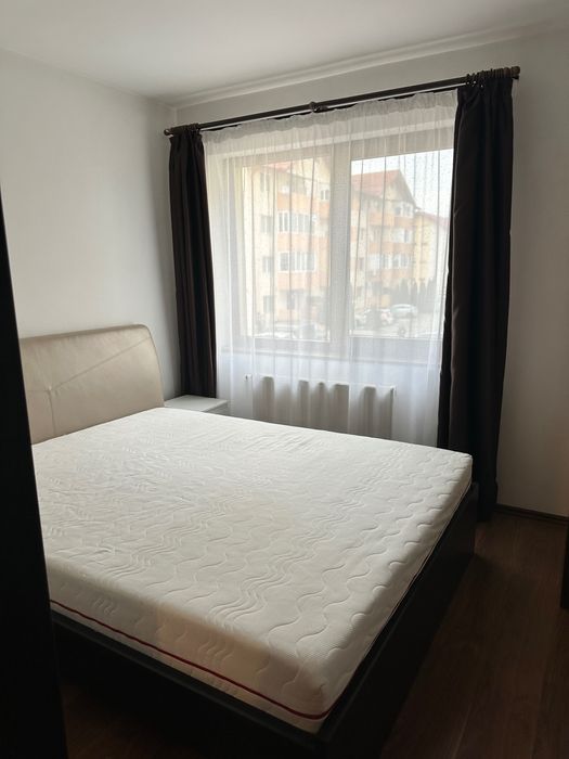 Dau în chirie apartament 3 camere