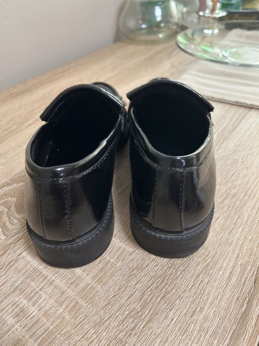 Черни есенни мокасини