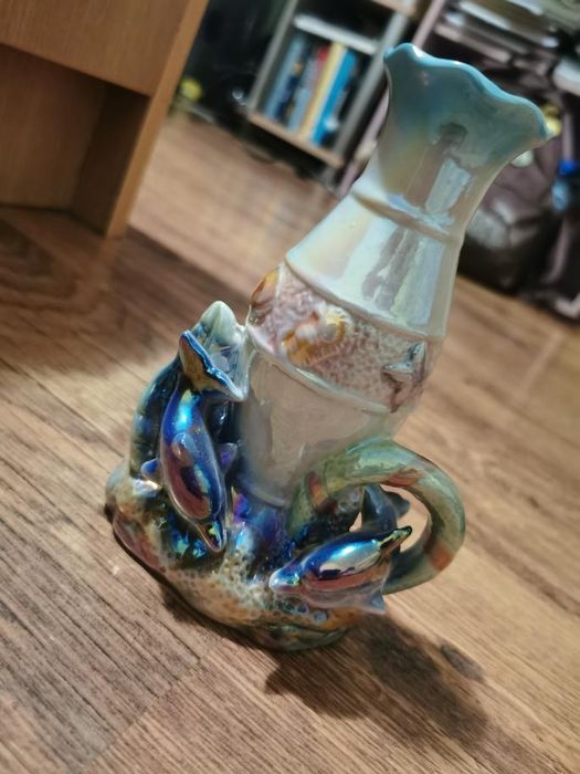 Ваза с красиви орнаменти