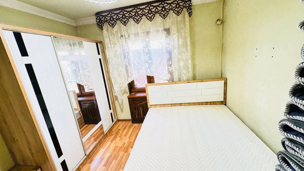 Bez Makler Samarqand Darvoza Inbazar yonidagi  kvartira qizlar uchun i