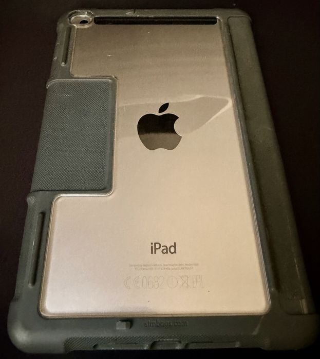 Apple iPad Mini 3 16G Celular & Căști JBL