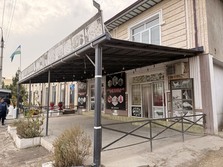 Прдается Навес разборный очень хорошем состаяние