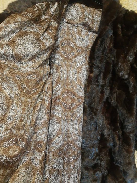 Палто,косъм,късо,леко разкроено,уникално,голяма гръд.обиколка,леко,топ