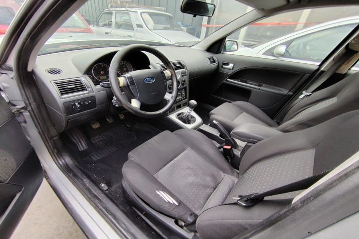 Injector motorina Ford Mondeo MK3