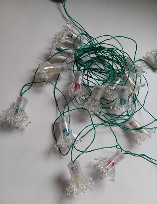 Instalatie veche pom de Crăciun, de iarna, perioada comunista RSR