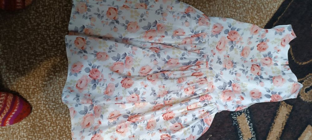 Рокля запазена 122-128см