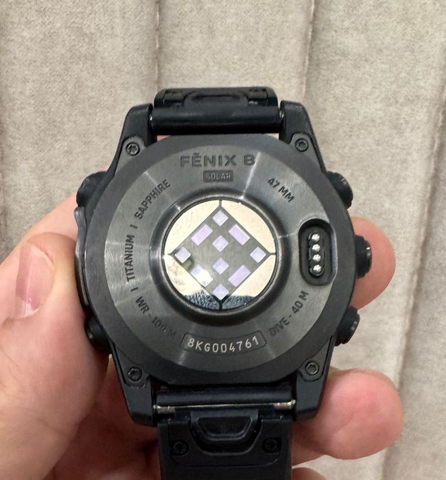 Garmin Fenix 8 Sapphire Solar 47 мм