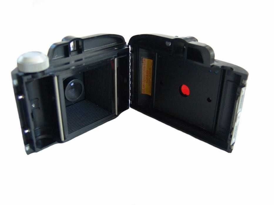 Agfa Click II Beacon Two Twenty Five Agfa Isola Polaroid 210 Automatic