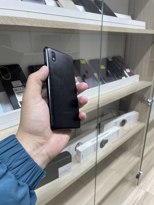 Телефон Samsung a01