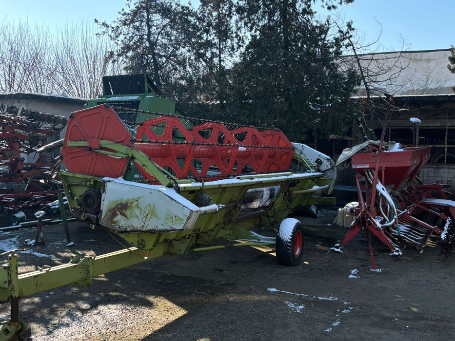 Combina Claas mega 208