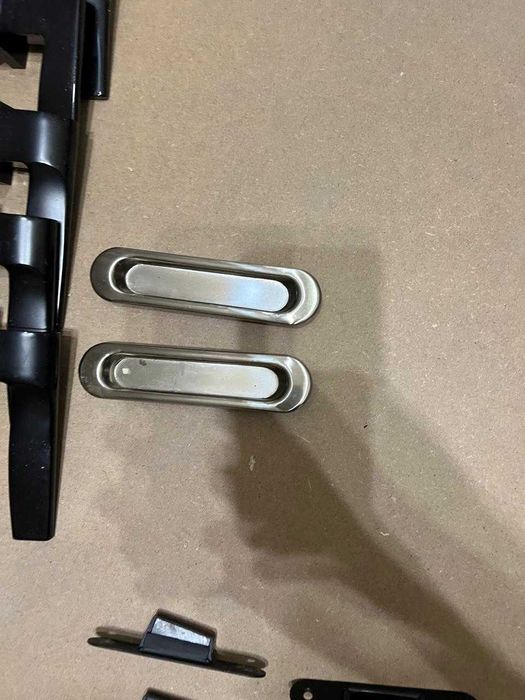 Ручки дверные черные
