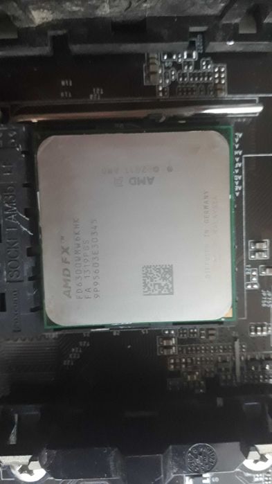 Дъно Gigabyte с процесор AMD FX6300 AM3+