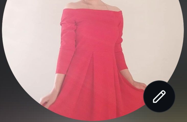 Продам женские  платья