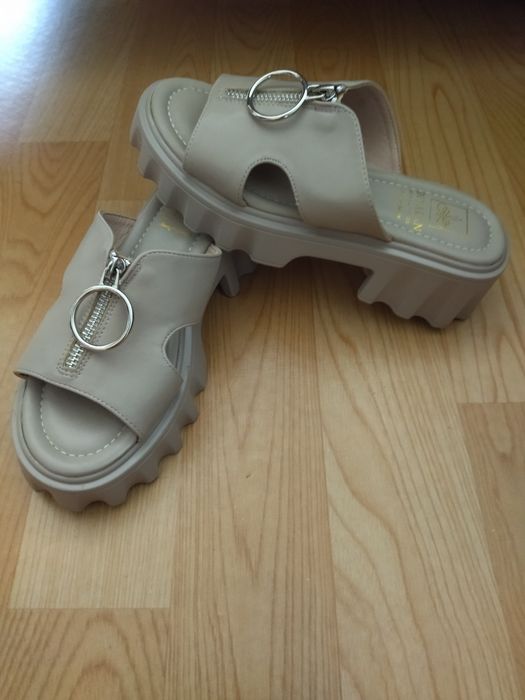 Распродажа. Женская обувь.