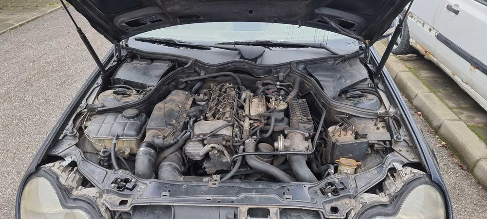 Мерцедес   с 200