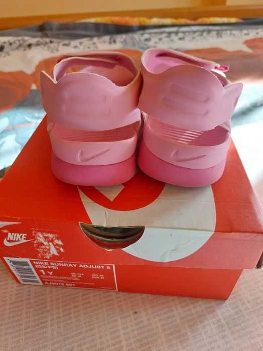 Сандали найк за момиче