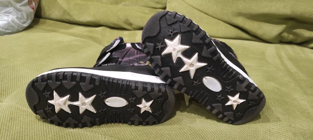 Зимни обувки за момче 27 номер цената е за всички