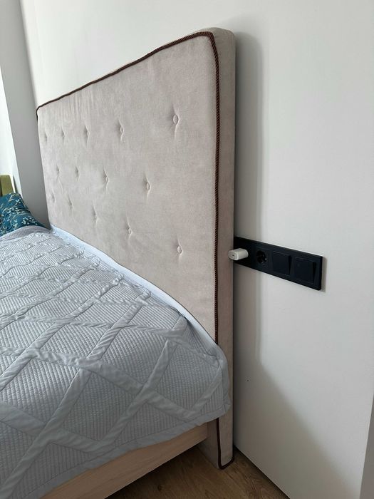 Продаю б/у кровать 180 на 200