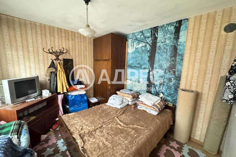 Продава КЪЩА, гр. Попово