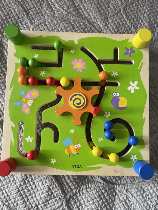 Дървени образователни играчки и пъзели