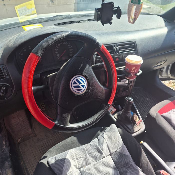 Vând VolKswagen bora!