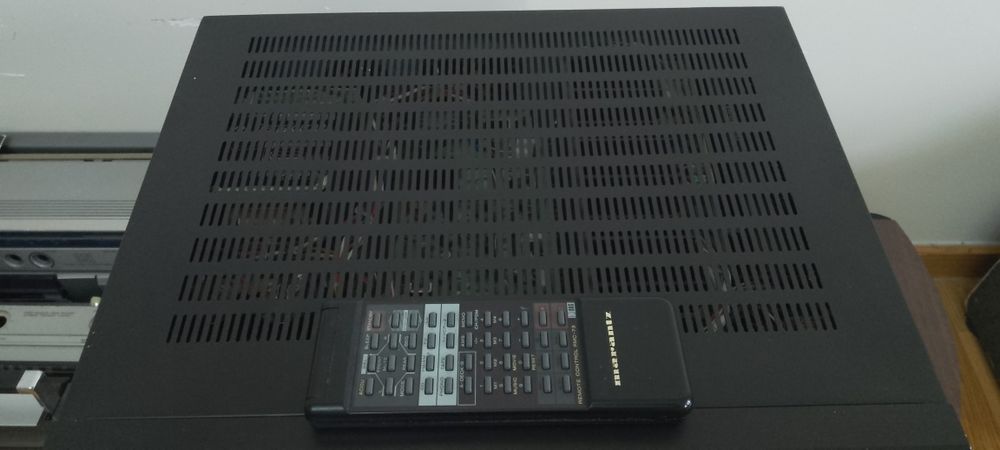 Amplificator Marantz PM 75/Telecomanda