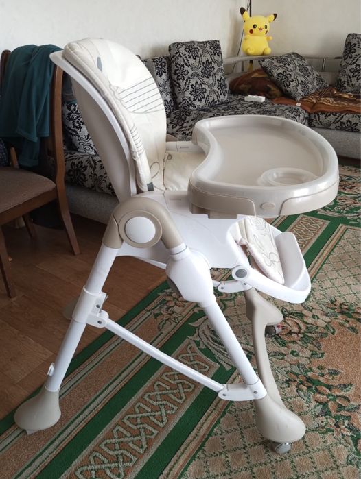Срочно продаю стульчик для кормления