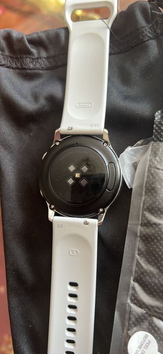 Samsung Smart Watch дамски чаковник гр. Аксаково • OLX.bg