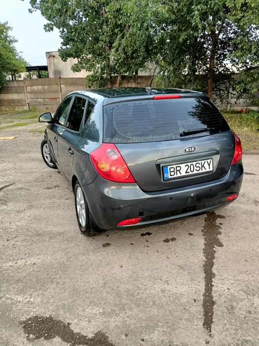 Vând auto KIA Ceed 1,6 diesel 2008