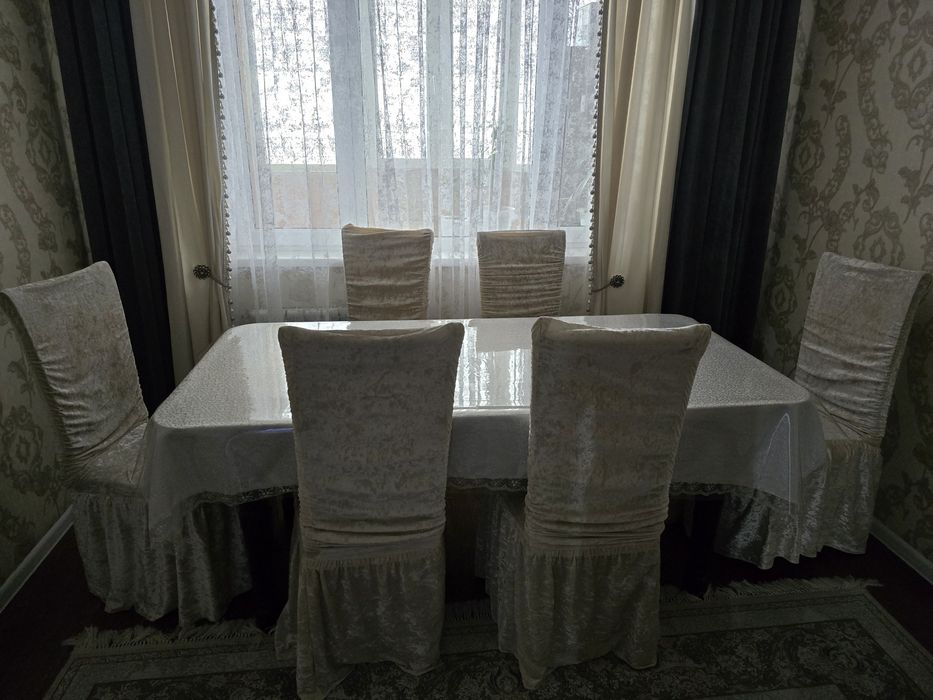 Мебель, стол для зала