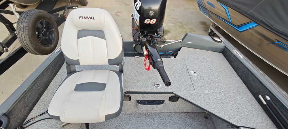 Barca Finval Rangy 510, motor Suzuki 60hp tiller si peridoc 750kg