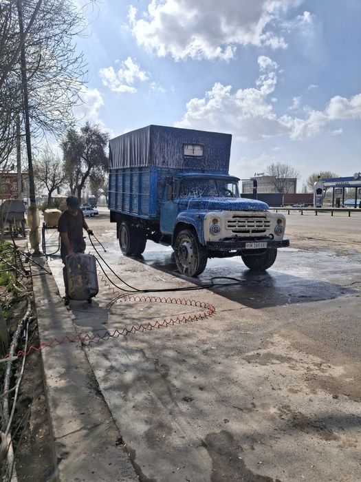 Zil 138 sotiladi