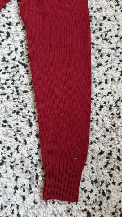 Дамски пуловер Tommy Hilfiger размер XS