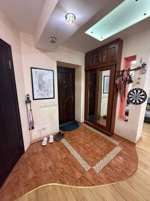 Продаётся 3/2/4 квартира, Ц2, Алайский рынок,ор 17 школа