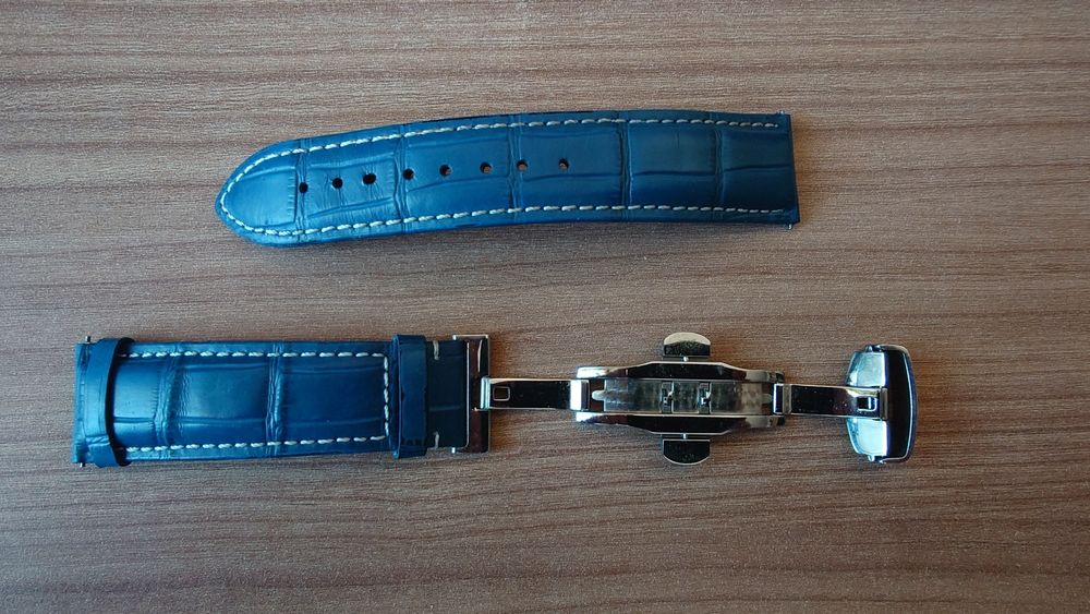 Синя кожена каишка за часовник 22 мм с разгъваща се закопчалка