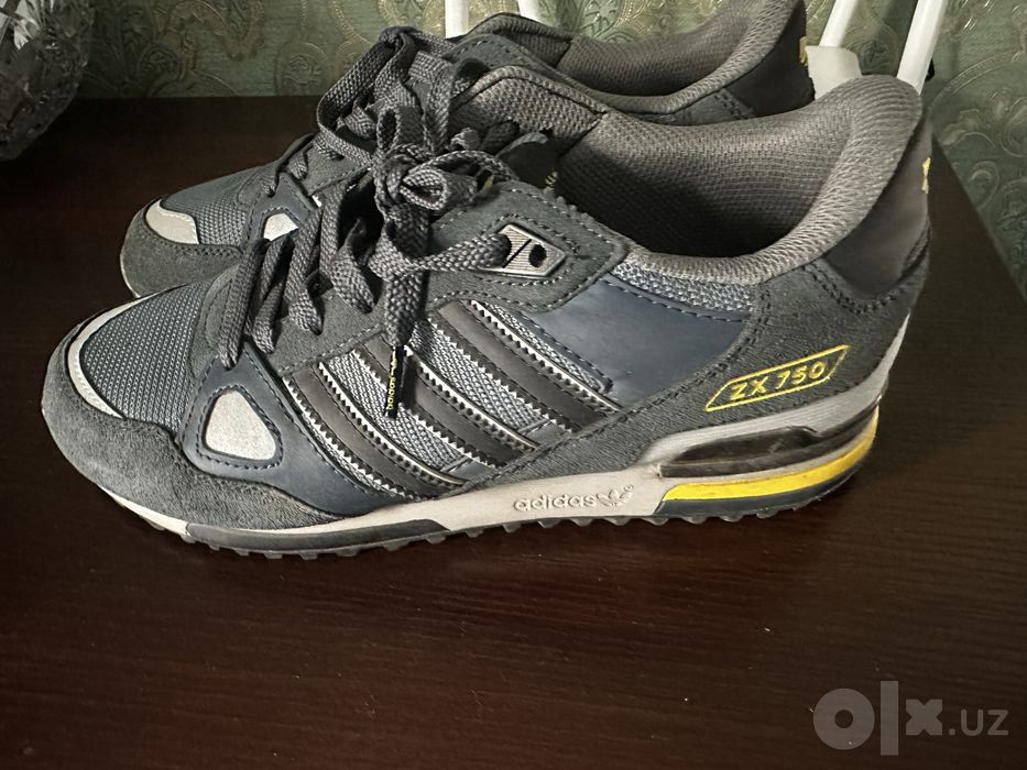 Adidas ZX 750 мужские, размер 43⅓
