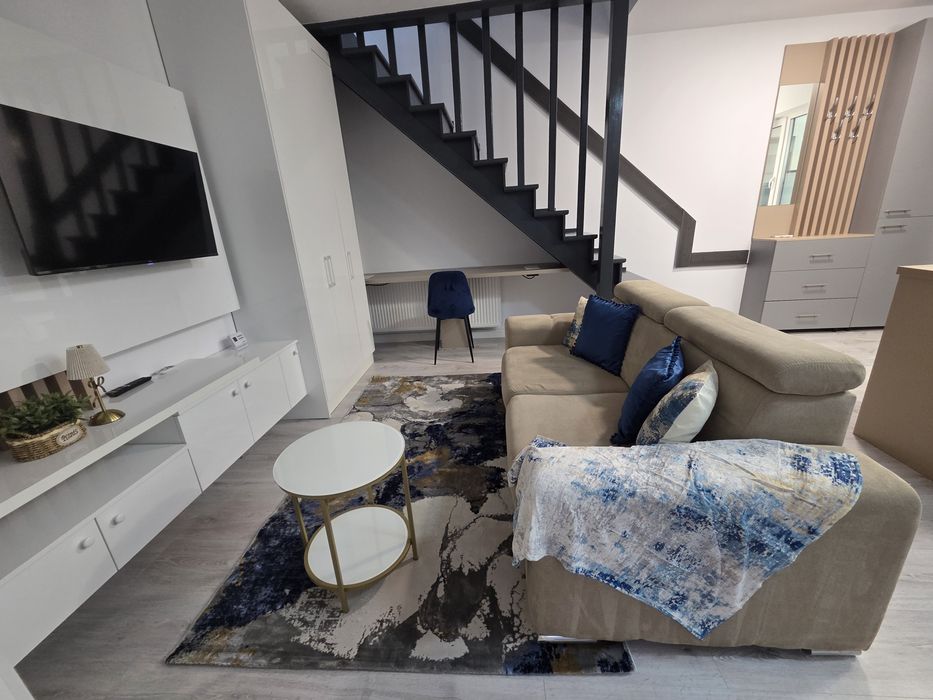Apartament de lux cu 3 camere, de inchiriat