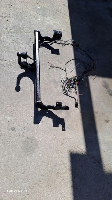 Продавам оригинален теглич за Mazda Demio/ Мазда Демио