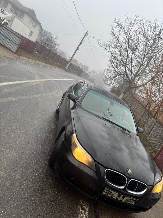 Vând E60 530d...