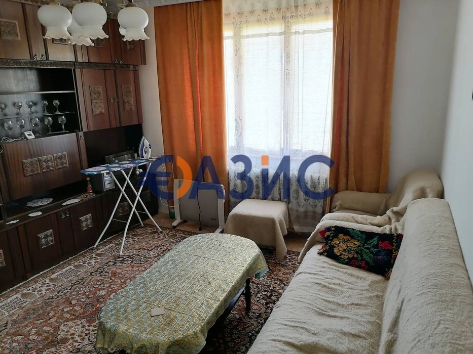 Продава се Къща в с. Босилково, Област Бургас - 235 кв.м за 120 €/кв.м - Снимка #10