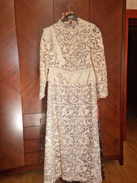 Вечернее оригинальное платье