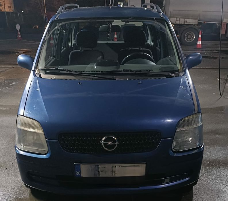 VÂND Opel Agila2002