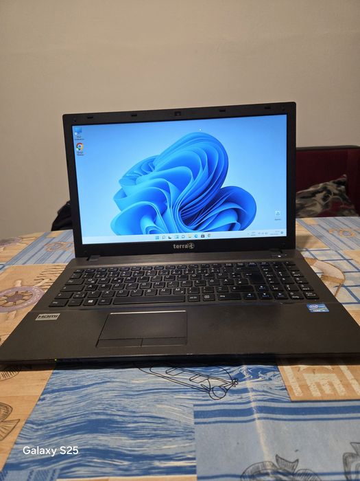 TERRA MOBILE 1529H Intel® Core™  i3-4000M