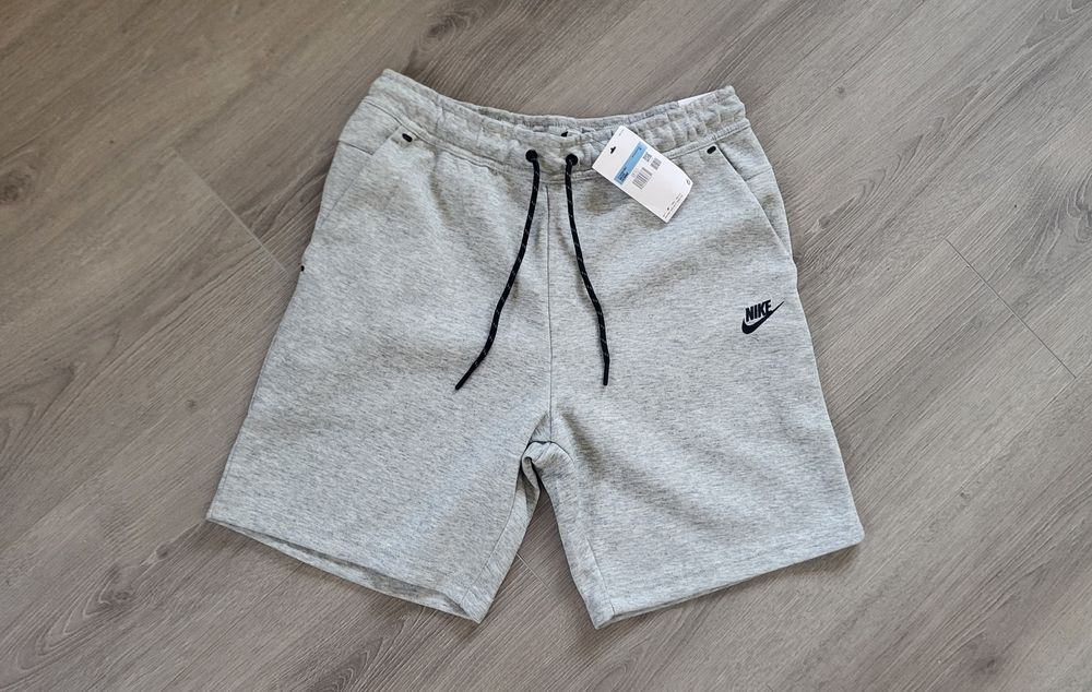 Nike Tech Shorts Originali